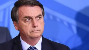 BOLSONARO É BARRADO EM FOTO DE CHEFES DE ESTADO COM MILEI