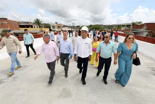 ITAPÉ: COM INVESTIMENTO DE R$ 5 MILHÕES, GOVERNO ENTREGA PAVIMENTAÇÃO DE RUAS E OBRAS DE INFRAESTRUTURA