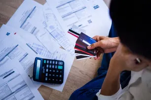QUASE 50% DAS DÍVIDAS NEGATIVADAS EM AGOSTO FORAM PAGAS OU RENEGOCIADAS EM 60 DIAS PELAS EMPRESAS INADIMPLENTES