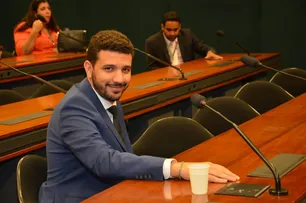 DERRUBAMOS O VETO PRESIDENCIAL QUE PRORROGARIA A DESONERAÇÃO DA FOLHA E, COM ISSO, EVITAMOS DEMISSÕES EM MASSA NO BRASIL", COMEMORA NETO CARLETTO
