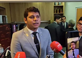 DIEGO CASTRO DEFENDE TÍTULO DE CIDADÃO BAIANO AO EX-PRESIDENTE JAIR BOLSONARO