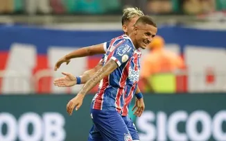 LUCIANO JUBA SOFRE LESÃO E DESFALCA O BAHIA CONTRA O CORITIBA
