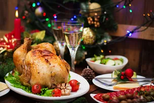 FRUTAS E PLANTAS ORNAMENTAIS GANHAM DESTAQUE NO COMÉRCIO PARA O NATAL E ANO NOVO