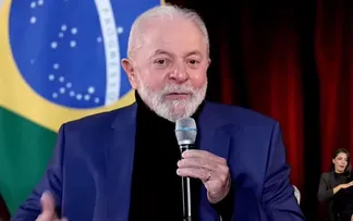 LULA SANCIONA LEI QUE TORNA NACIONAL O FERIADO DA CONSCIÊNCIA NEGRA, EM 20 DE NOVEMBRO