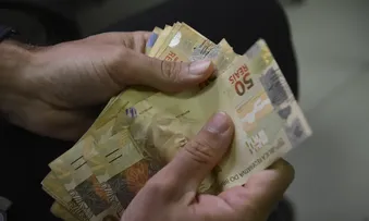 BRASILEIROS AINDA NÃO SACARAM R$ 7,51 BILHÕES DE VALORES A RECEBER