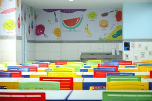 PREFEITURA PROMOVE MELHORIAS NO MOBILIÁRIO DOS REFEITÓRIOS DA REDE MUNICIPAL DE ENSINO