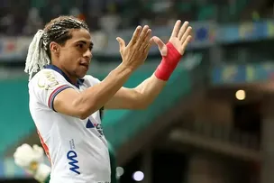 VÍTOR JACARÉ TEM NEGOCIAÇÕES AVANÇADAS COM O AMÉRICA-MG