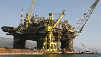 PRODUÇÃO DE PETRÓLEO CRESCE 3,9% E 485 CIDADES
