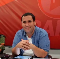 ÉDEN VALADARES DIZ QUE RENOVAÇÃO É 'PROCESSO IRREVERSÍVEL' NO PT BAHIA