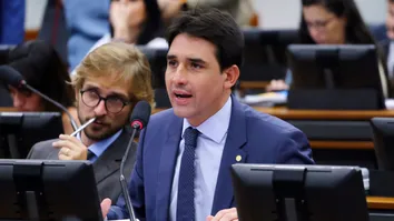 MINISTRO DIZ QUE PROGRAMA DE PASSAGENS AÉREAS MAIS BARATAS COMEÇA NO DIA 5
