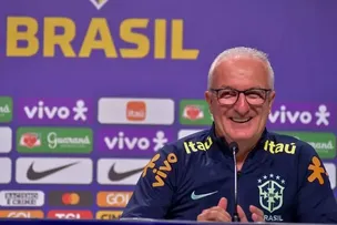 DORIVAL JR É APRESENTADO NA SELEÇÃO E FALA EM SONHO QUE COMANDAR A EQUIPE