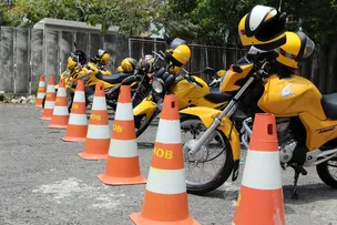 MOTOTAXISTAS DE SALVADOR SÃO CONVOCADOS PARA VISTORIAS OBRIGATÓRIAS