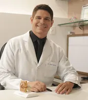 CASOS DE INFLAMAÇÕES AUDITIVAS PODEM AUMENTAR CERCA DE 70% NO VERÃO
