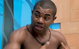 BBB 24: DAVI BRITO FAZ PROMESSA PARA WANESSA: "TE LEVO PRO VIP"