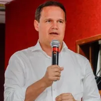 AMARGOSA: PREFEITO PUBLICA LEI QUE JÁ AUMENTA SALÁRIO DO SUCESSOR EM 1º DE JANEIRO DE 2025