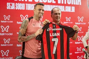 LUAN É OFICIALMENTE APRESENTADO PELO VITÓRIA