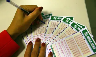 MEGA-SENA ACUMULA E PRÊMIO VAI A R$ 27 MILHÕES