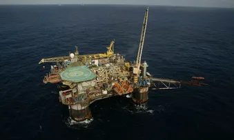 PETRÓLEO ENCERRA EM QUEDA COM TENSÕES NO ORIENTE MÉDIO