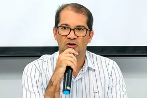 TEIXEIRA DE FREITAS: PREFEITO COLOCA CULPA EM LULA SOBRE CAOS NA SAÚDE MUNICIPAL