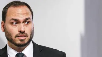 POLICIA FEDERAL MIRA CARLOS BOLSONARO EM OPERAÇÃO SOBRE A 'ABIN PARALELA'