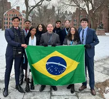 ESTUDANTES DE ESCOLAS ESTADUAIS PARTICIPAM DE SIMULAÇÕES DE CONFERÊNCIAS DA ONU, NOS EUA