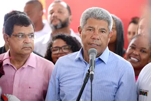 JERÔNIMO DIZ 'TORCER' PELO PROJETO DA PASSARELA PARA OS AMBULANTES NA BARRA