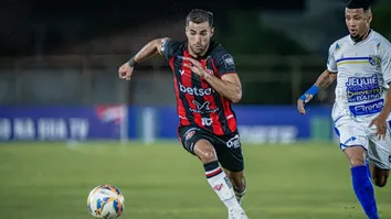 VITÓRIA PERDE PARA O JEQUIÉ E DEIXA LIDERANÇA DO CAMPEONATO BAIANO