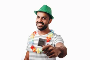 INFECTOLOGISTA ALERTA PARA A IMPORTÂNCIA DA PREVENÇÃO DA COVID E ISTS DURANTE AS FESTAS DE VERÃO