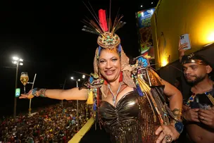 PUXADINHO DE MARTA GÓES REUNIU AMIGOS E PERSONALIDADES EM SEU PRIMEIRO DIA DE FESTA