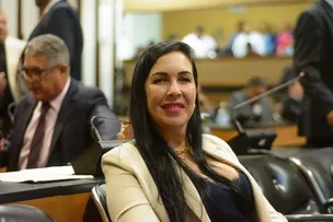 LUDMILLA FISCINA PEDE AO GOVERNADOR A CONSTRUÇÃO DA LINHA DO VLT DE PIATÃ, EM SALVADOR, À ILHA DE SÃO JOÃO, EM SIMÕES FILHO