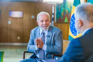 LULA: "TENHO UM COMPROMISSO DE FAZER ESTE PAÍS VOLTAR A CRESCER ECONOMICAMENTE"