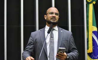 “UFBA TERÁ CORTE DE R$ 13 MILHÕES EM 2024, MAS CADÊ AS MANIFESTAÇÕES?”, DIZ CAPITÃO ALDEN