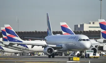 GREVE NA ARGENTINA FAZ LATAM, GOL E OUTRAS AÉREAS CANCELAREM VOOS PARA O PAÍS