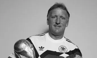 BREHME, HERÓI DA ALEMANHA NA FINAL DA COPA DO MUNDO DE 1990, MORRE AOS 63 ANOS