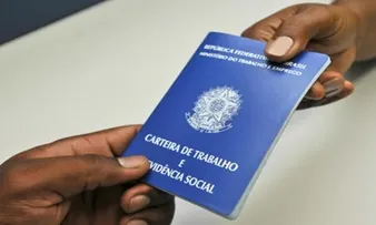 NÚMERO DE EMPREGADOS COM CARTEIRA ASSINADA BATE RECORDE NO SETOR PRIVADO