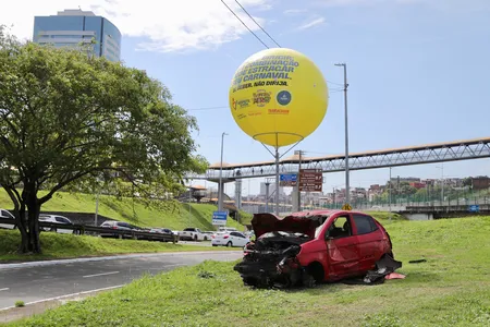 CAMPANHA DA TRANSALVADOR ALERTA SOBRE RISCO DE BEBER E DIRIGIR NO CARNAVAL
