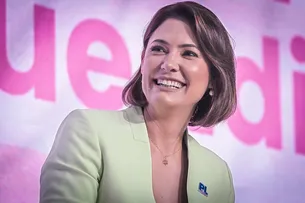 MICHELLE BOLSONARO VAI RECEBER COMENDA DOIS DE JULHO EM SALVADOR