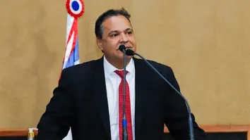 EURES RIBEIRO RECEBE APOIO DECISIVO DE ALIADO PARA DISPUTA MUNICIPAL EM BOM JESUS DA LAPA