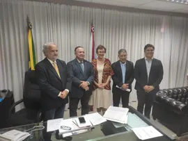 NEUSA CADORE E MARCELINO GALO SÃO EMPOSSADOS PARA VAGA DE DEPUTADOS ESTADUAIS NA ALBA
