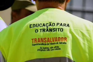 TRANSALVADOR REALIZA ORDENAMENTO DO TRÂNSITO NOS ENTORNOS DO MERCADO DO PEIXE E DA FEIRA DE SÃO JOAQUIM