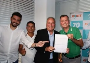 PREFEITO DE VALENTE SAI DO UNIÃO BRASIL E SE FILIA AO AVANTE
