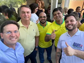 CAPITÃO ALDEN MARCA PRESENÇA EM EVENTO COM MICHELLE E BOLSONARO EM SALVADOR