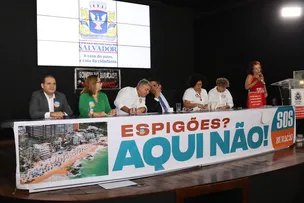 RANDERSON LEAL APOIA COMUNIDADE NA LUTA CONTRA ESPIGÕES NA PRAIA DO BURACÃO