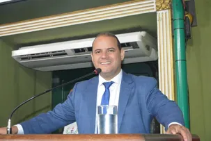 RANDERSON LEAL PROPÕE MEDIDA PARA AUMENTAR TRANSPARÊNCIA EM OBRAS PÚBLICAS PARALISADAS