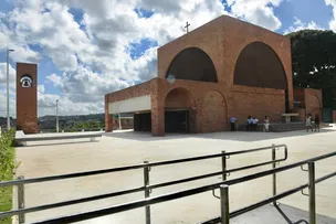 ENTORNO DA IGREJA DOS ALAGADOS GANHA REQUALIFICAÇÃO PARA ESTIMULAR TURISMO RELIGIOSO