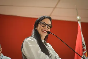 LUDMILLA FISCINA PARABENIZA SALVADOR PELOS SEUS 475 ANOS