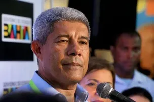 TAPEROÁ: JERÔNIMO ENTREGA NOVAS SEDES DO COLÉGIO ESTELA ALELUIA E DA DELEGACIA TERRITORIAL