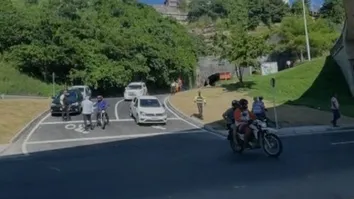 TRANSALVADOR INAUGURA RETORNO NA SUBURBANA