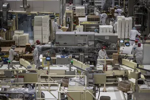 IBGE APONTA QUE INDÚSTRIA BRASILEIRA CAIU 0,3% EM FEVEREIRO