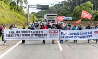 SINDICATOS E ESPECIALISTAS QUESTIONAM VENDA DA AVIBRAS A ESTRANGEIROS